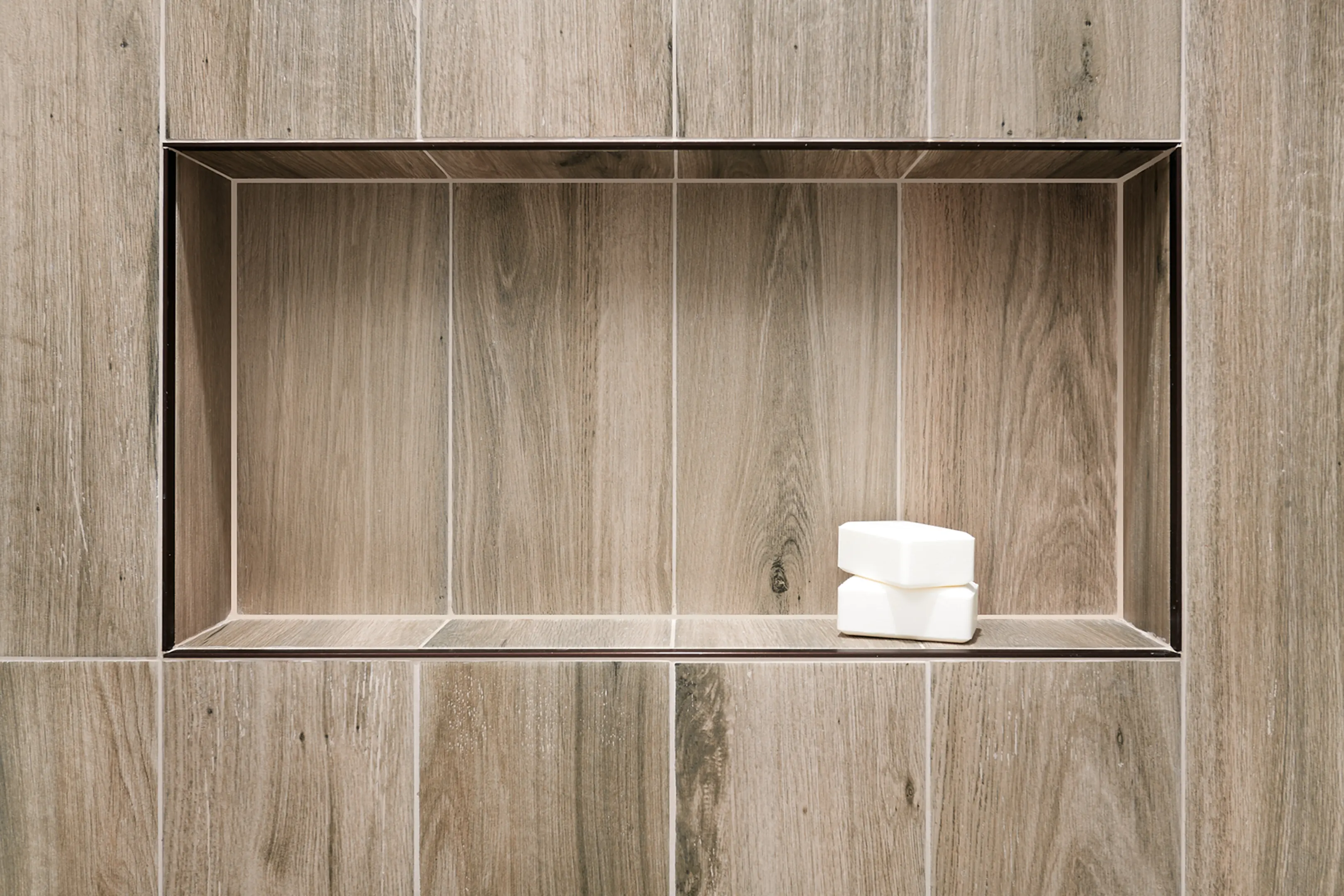 [Group 3] Tub Trim