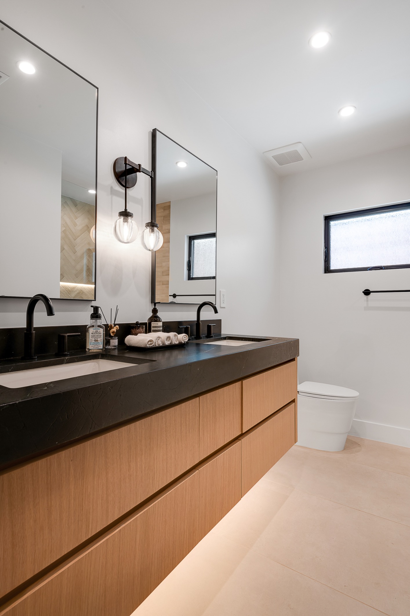 May | Margate Residence - 21