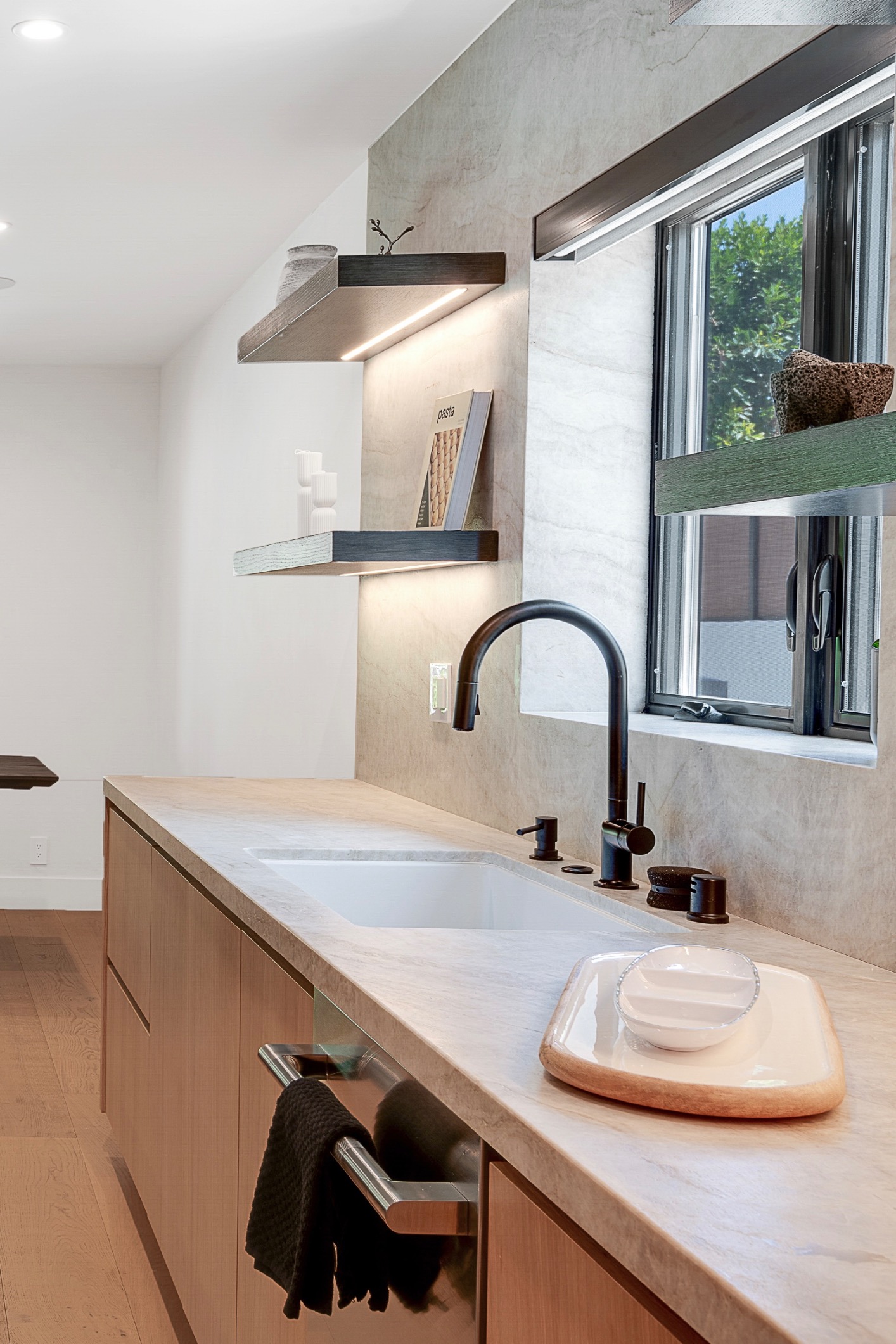 May | Margate Residence - 13
