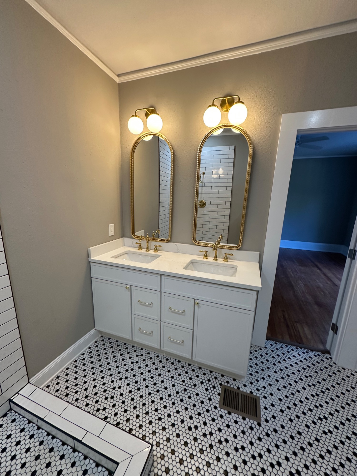 Dream | Mid-Town Historic Renovation - 18