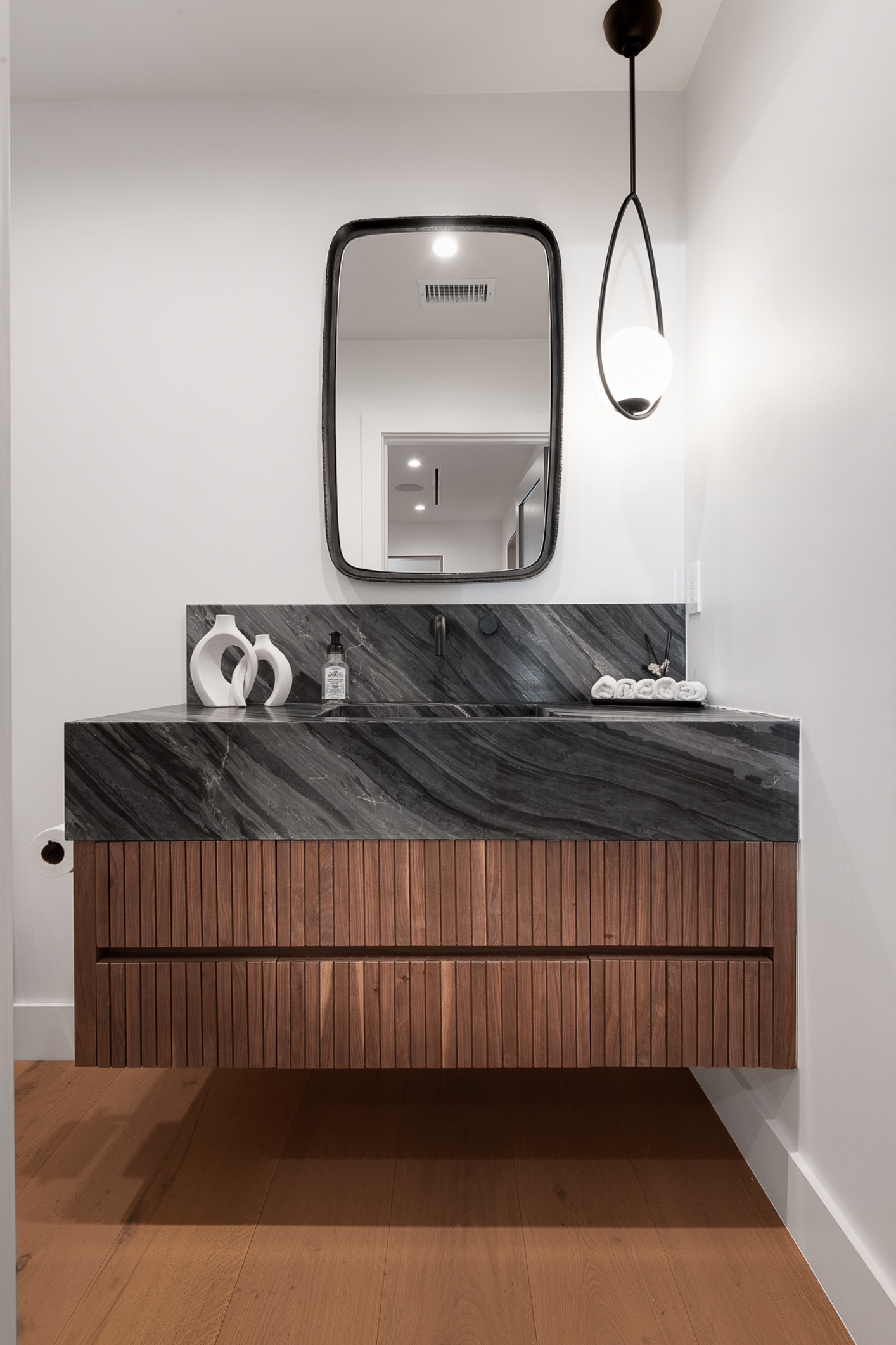 May | Margate Residence - 27